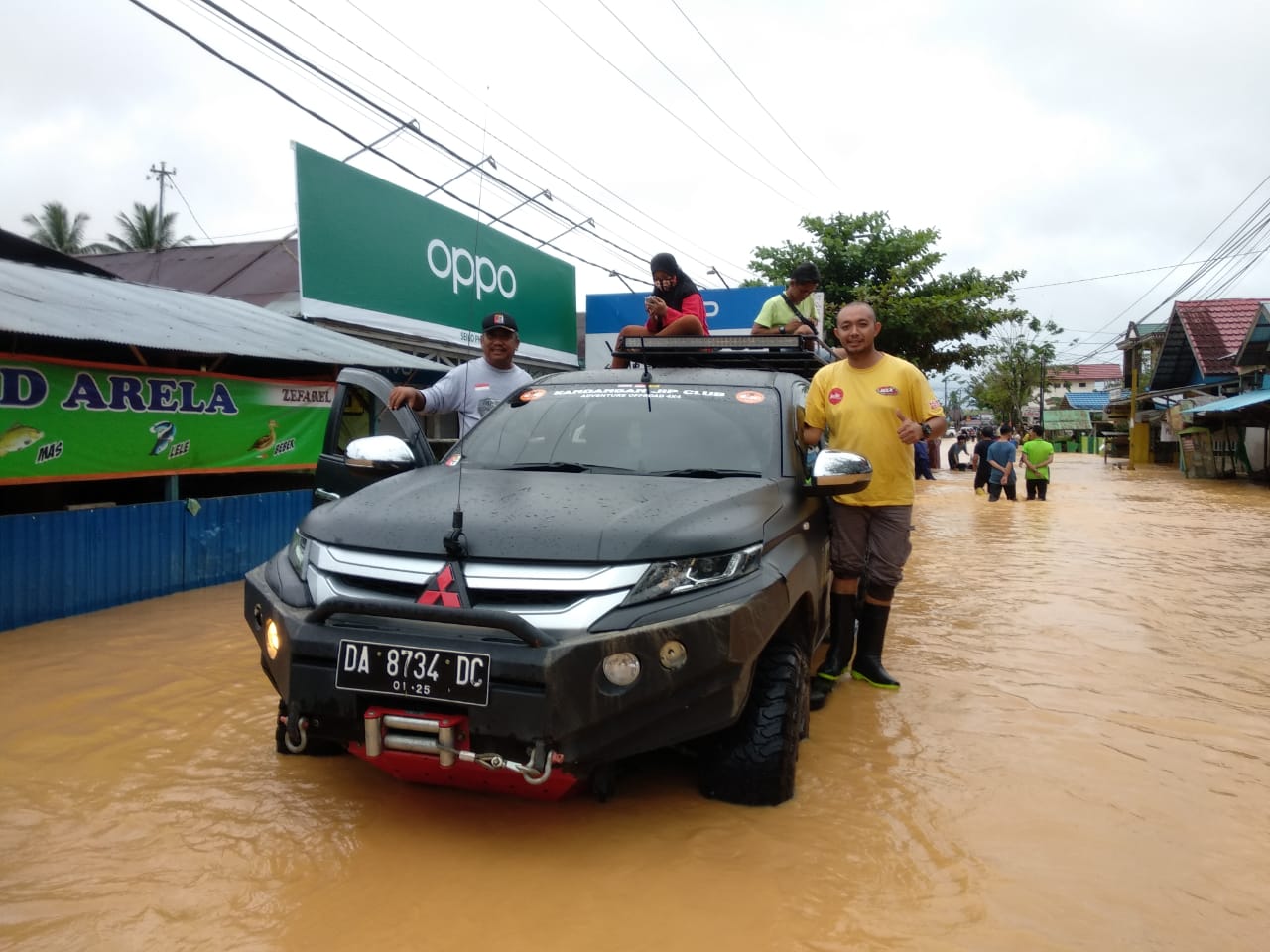 Kandangan Jip Club Peduli Banjir Kalsel