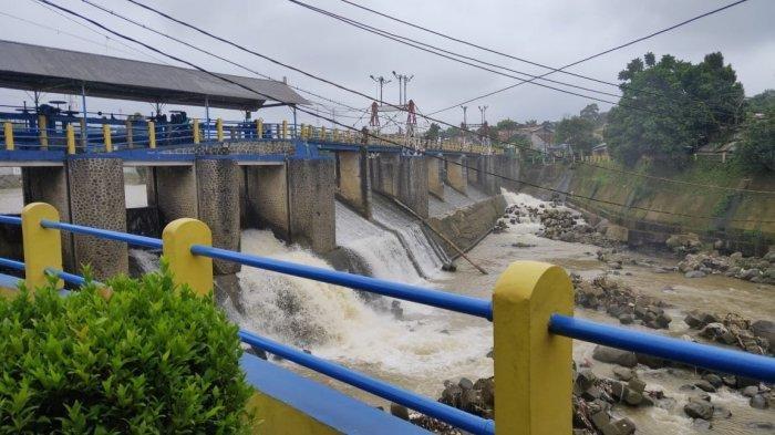 Bendung Katulampa Sungai Ciliwung Siaga 1 Masyarakat Diminta Waspada BREAKING NEWS